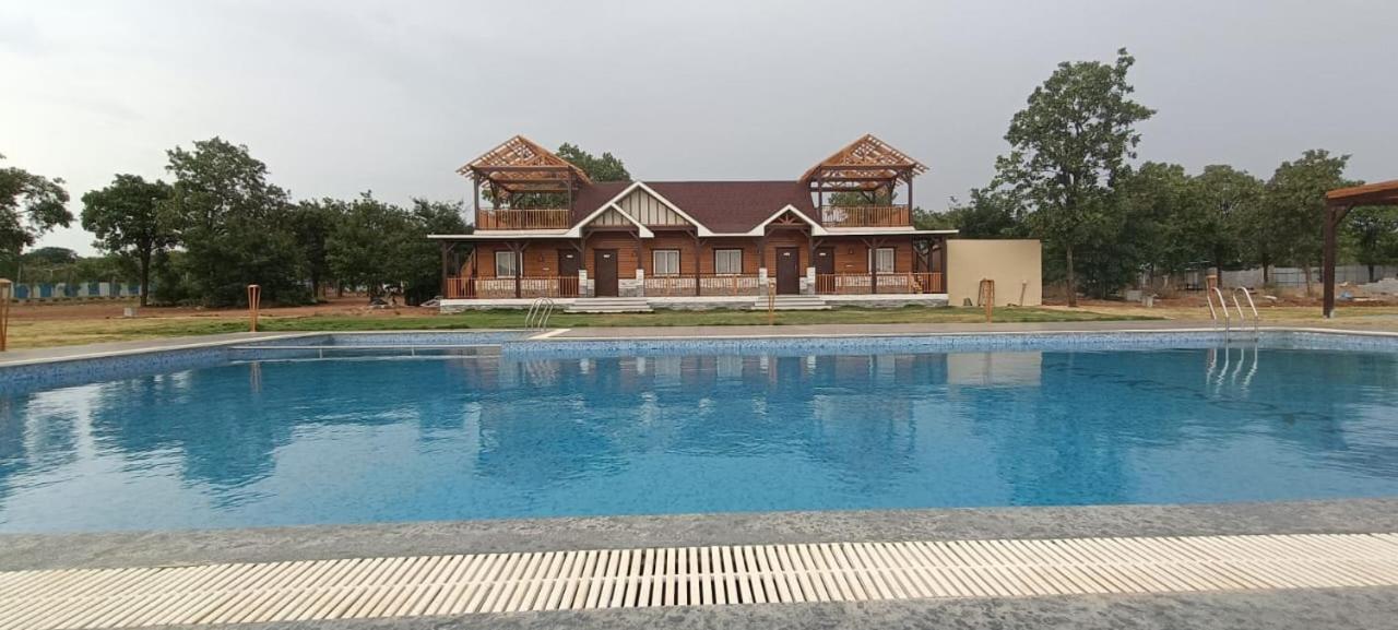 Kcr Resorts & Convention Maisaram Luaran gambar